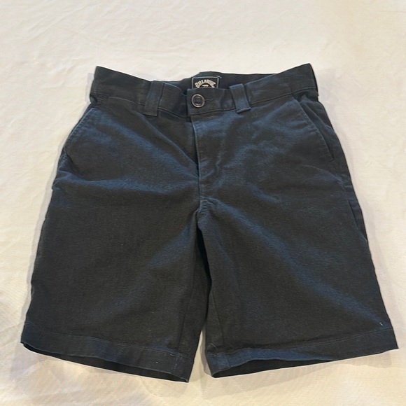 Billabong boys twill chino Shorts size‎ 27 ( fits like boys  large ) EUC - Picture 1 of 3